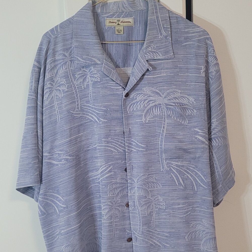 Tommy Bahama Men's L Grey Short Sleeve Button Down Shirt 100% Silk